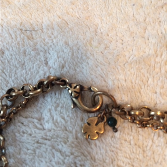 Lucky Brand shamrock necklace - Picture 3 of 3